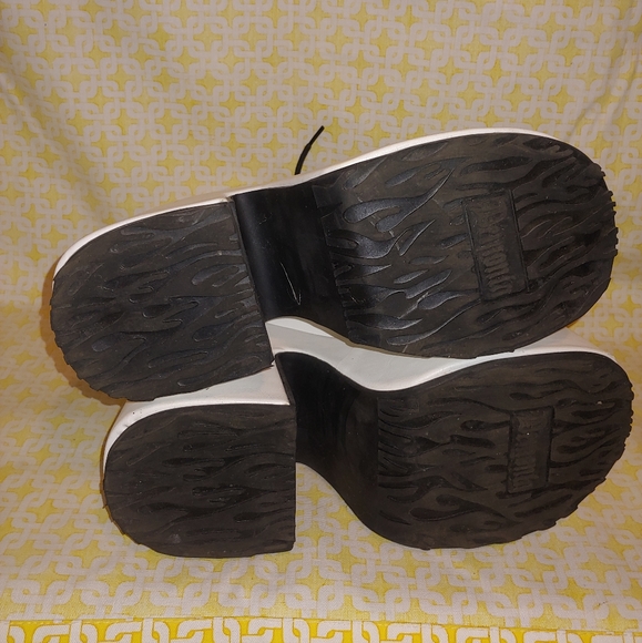 Demonia Dolls Kill White Camel Platform Lace Up Boots Booties Shoes - Picture 10 of 12